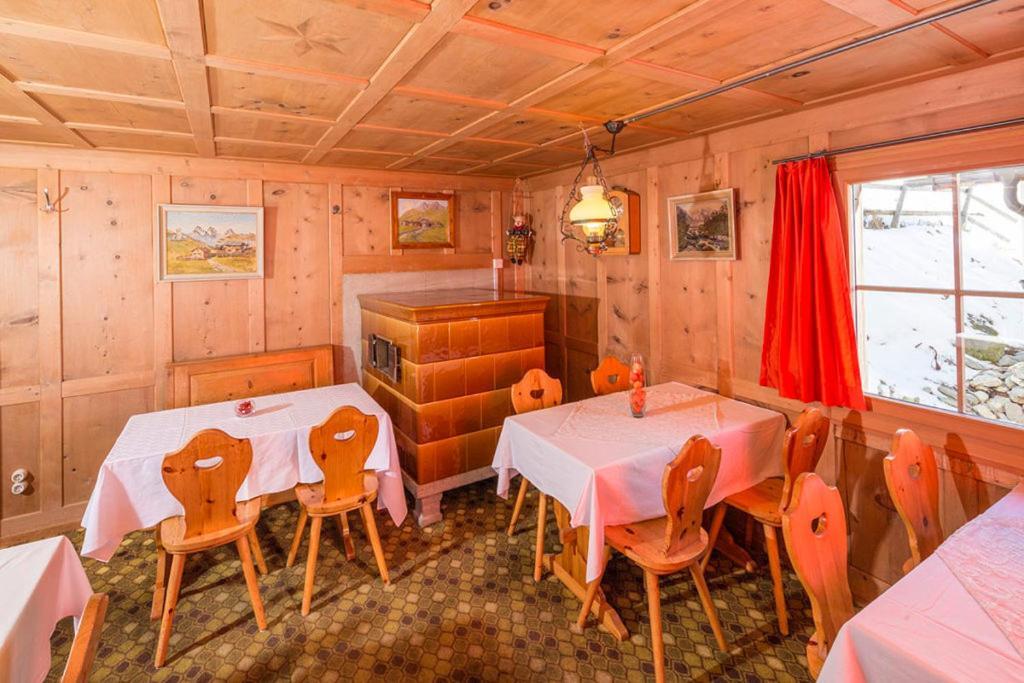 Hotel Gasthaus Alpenrose Juf Zewnętrze zdjęcie