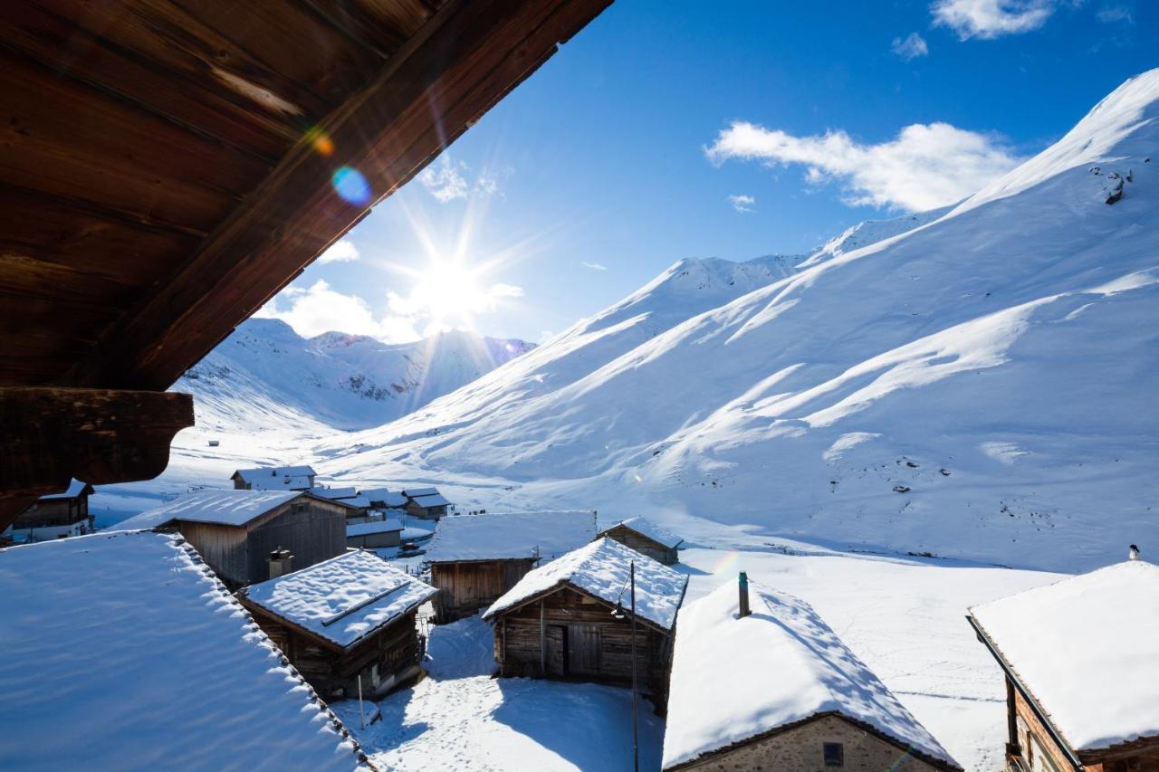 Hotel Gasthaus Alpenrose Juf Zewnętrze zdjęcie