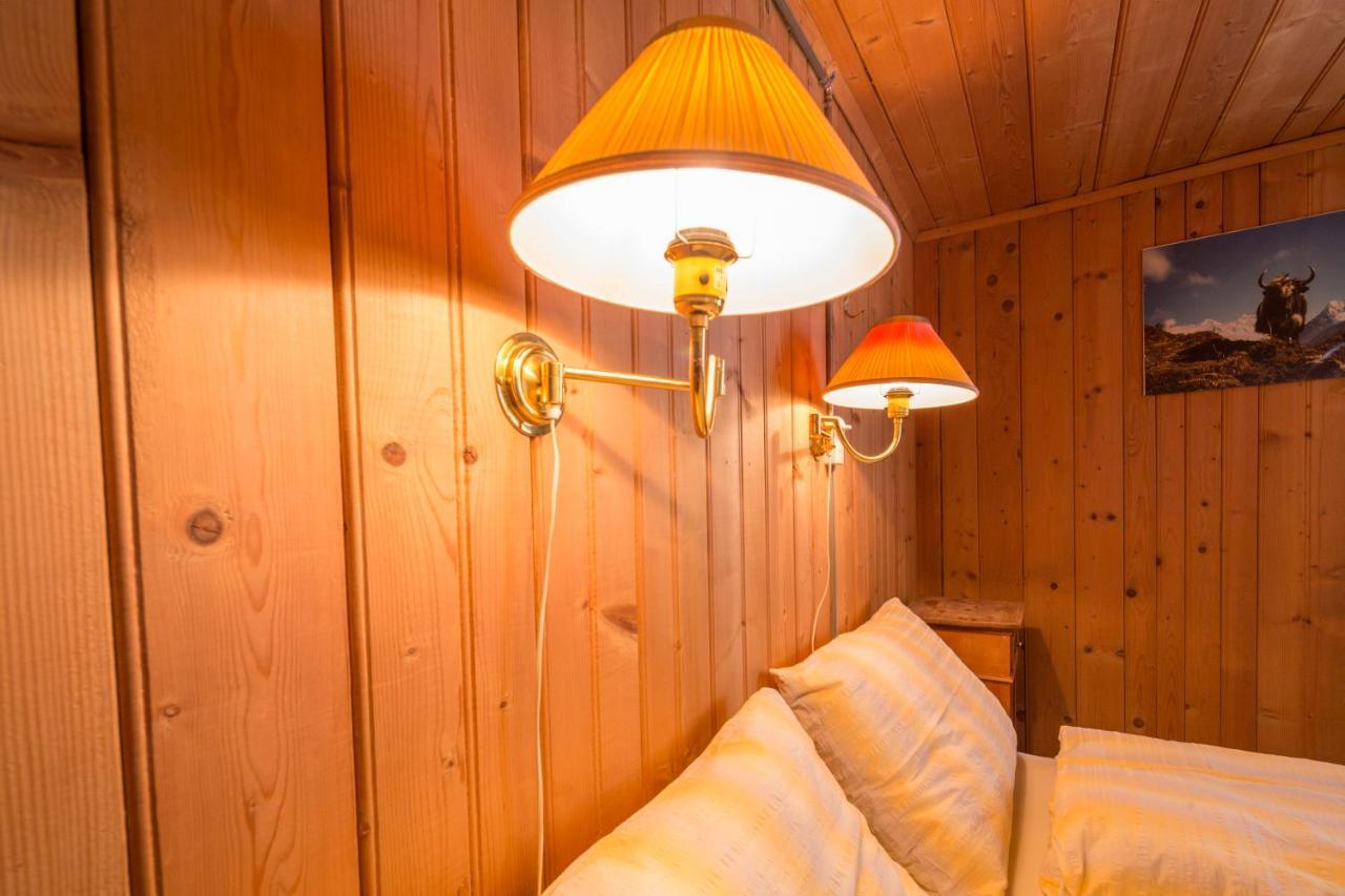 Hotel Gasthaus Alpenrose Juf Zewnętrze zdjęcie