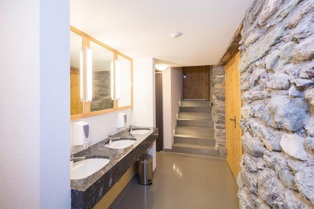 Hotel Gasthaus Alpenrose Juf Zewnętrze zdjęcie
